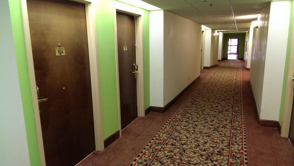 Magnuson Hotel לורנסוויל מראה חיצוני תמונה