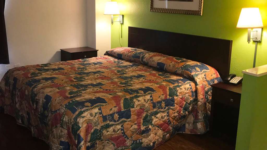 Magnuson Hotel לורנסוויל חדר תמונה